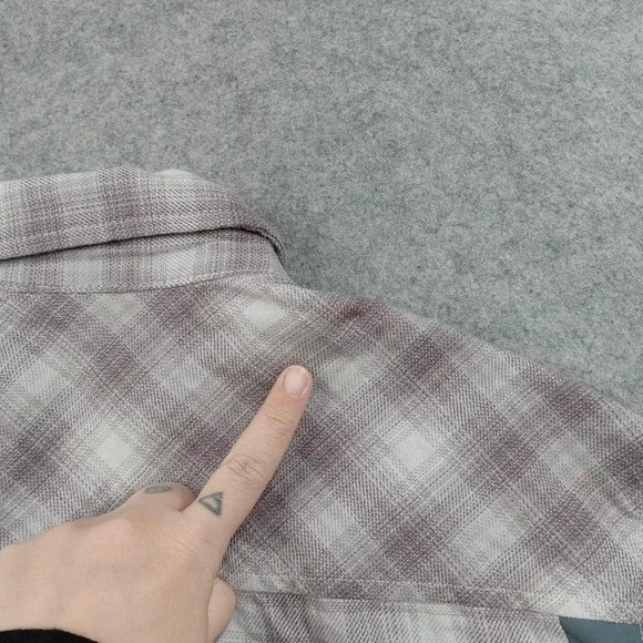 Under Armour Shirt Men Medium Plaid Flannel Button Snap Front Long Sleeve Casual - Picture 8 of 9